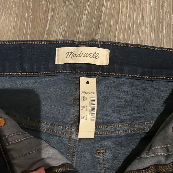 Madewell Dark Wash Skinny Jeans - Picture 3 of 4